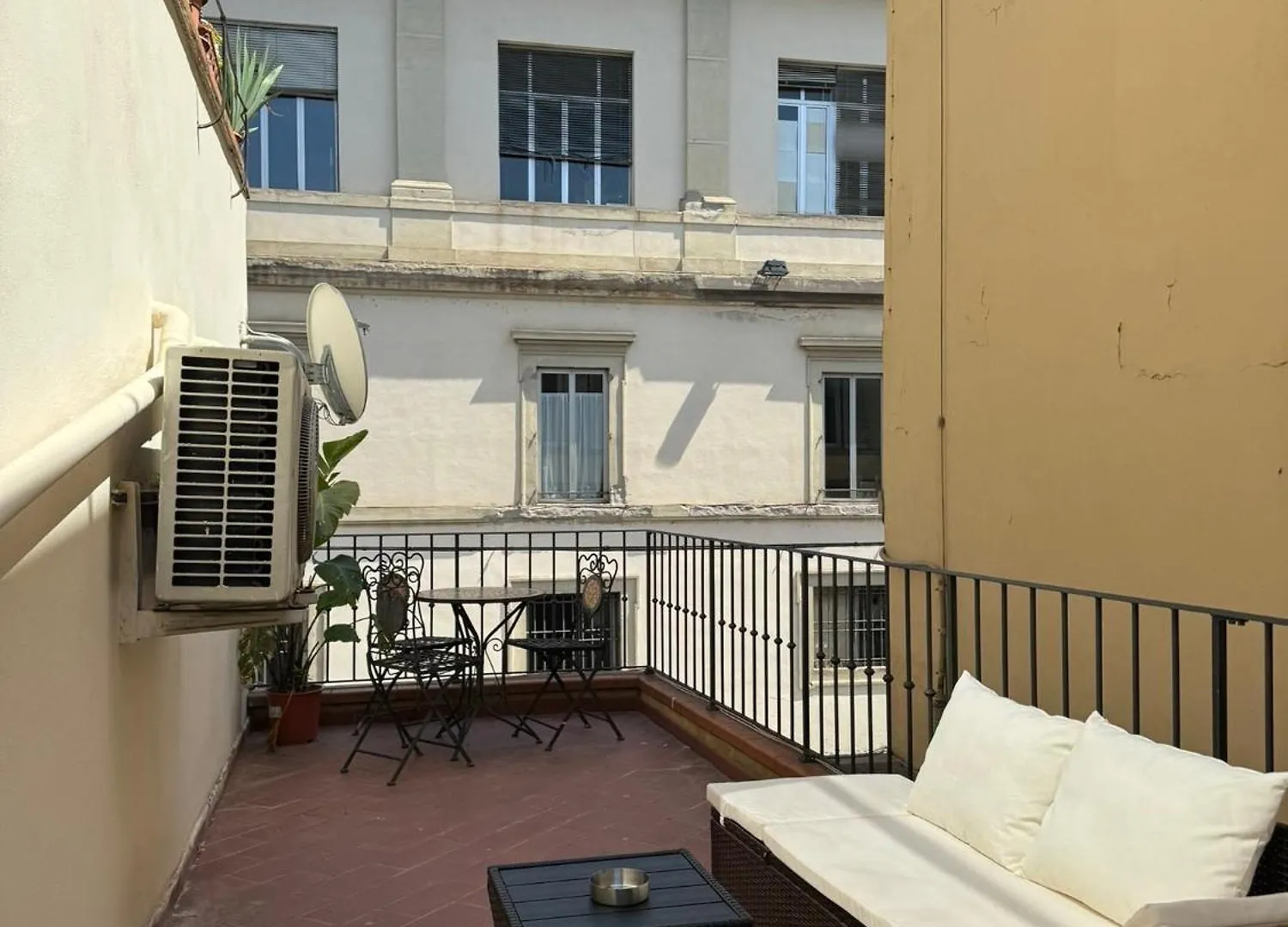Mini Casa Con Terrazzo In Centro Apartment Florence Italy