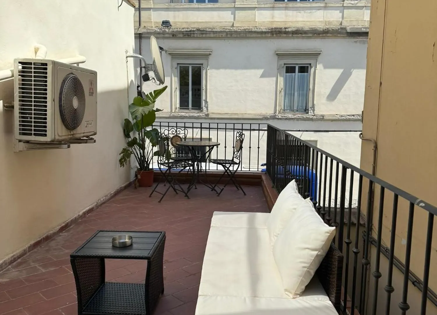 Mini Casa Con Terrazzo In Centro Apartment Florence