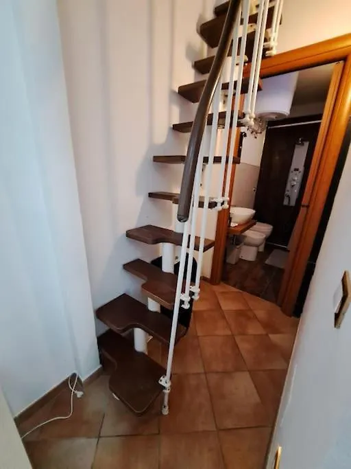 Mini Casa Con Terrazzo In Centro Apartment Florence 0*,  Italy